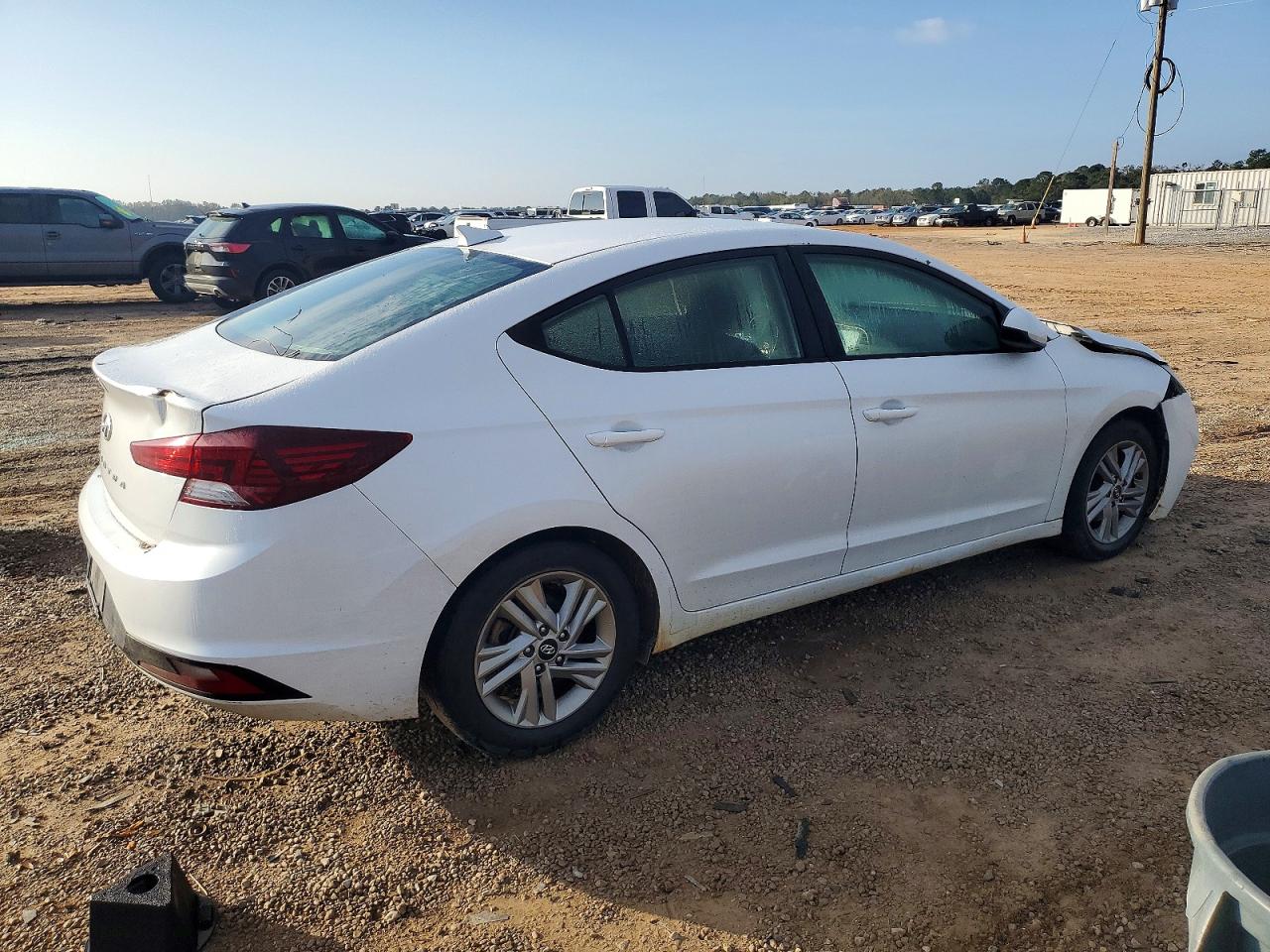 2020 HYUNDAI ELANTRA SEL photo 3