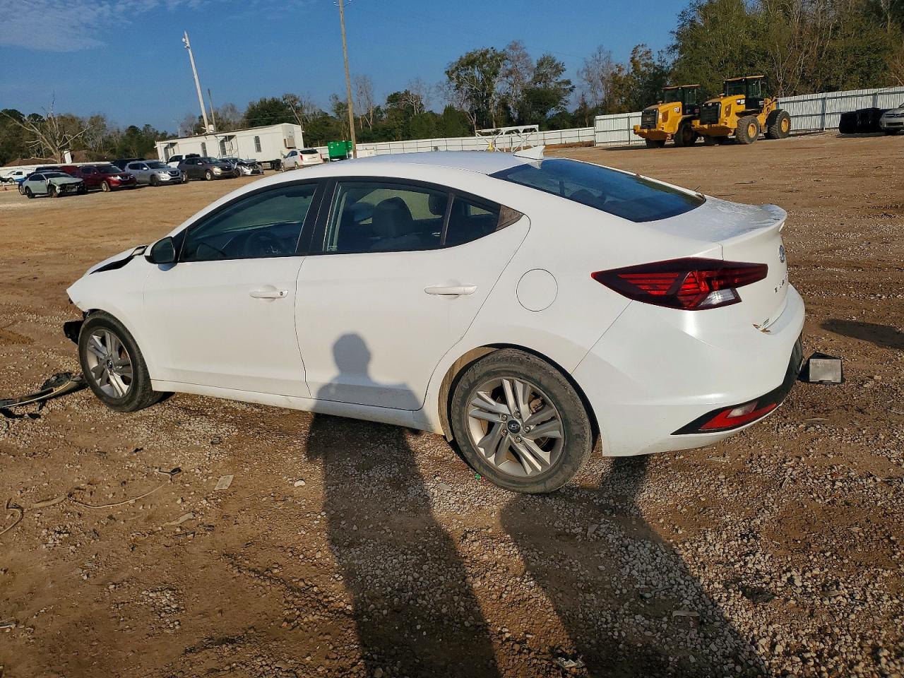 2020 HYUNDAI ELANTRA SEL photo 2