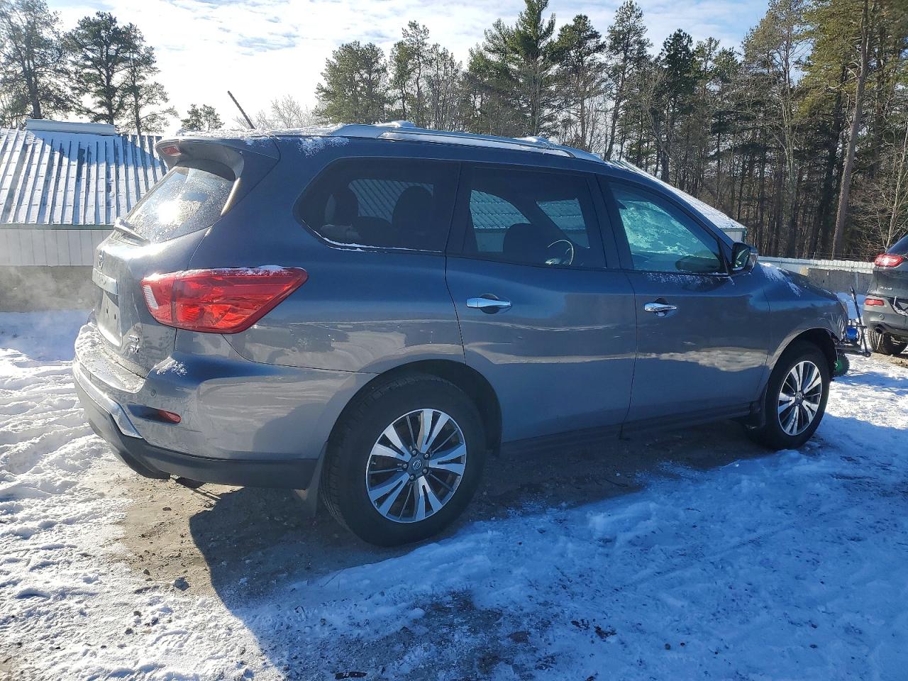 2017 NISSAN PATHFINDER S photo 3