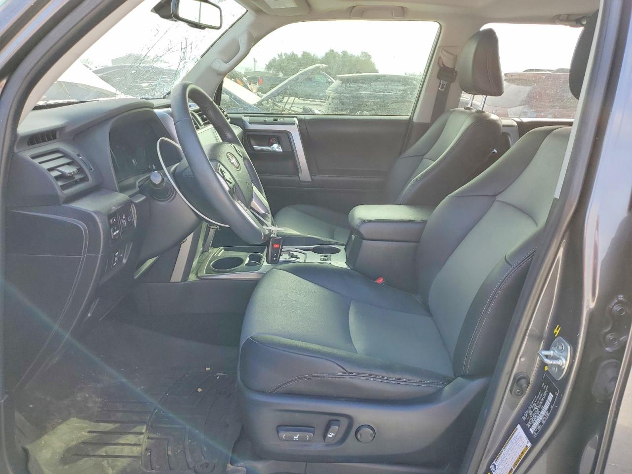 2022 TOYOTA 4RUNNER SR5 photo 7