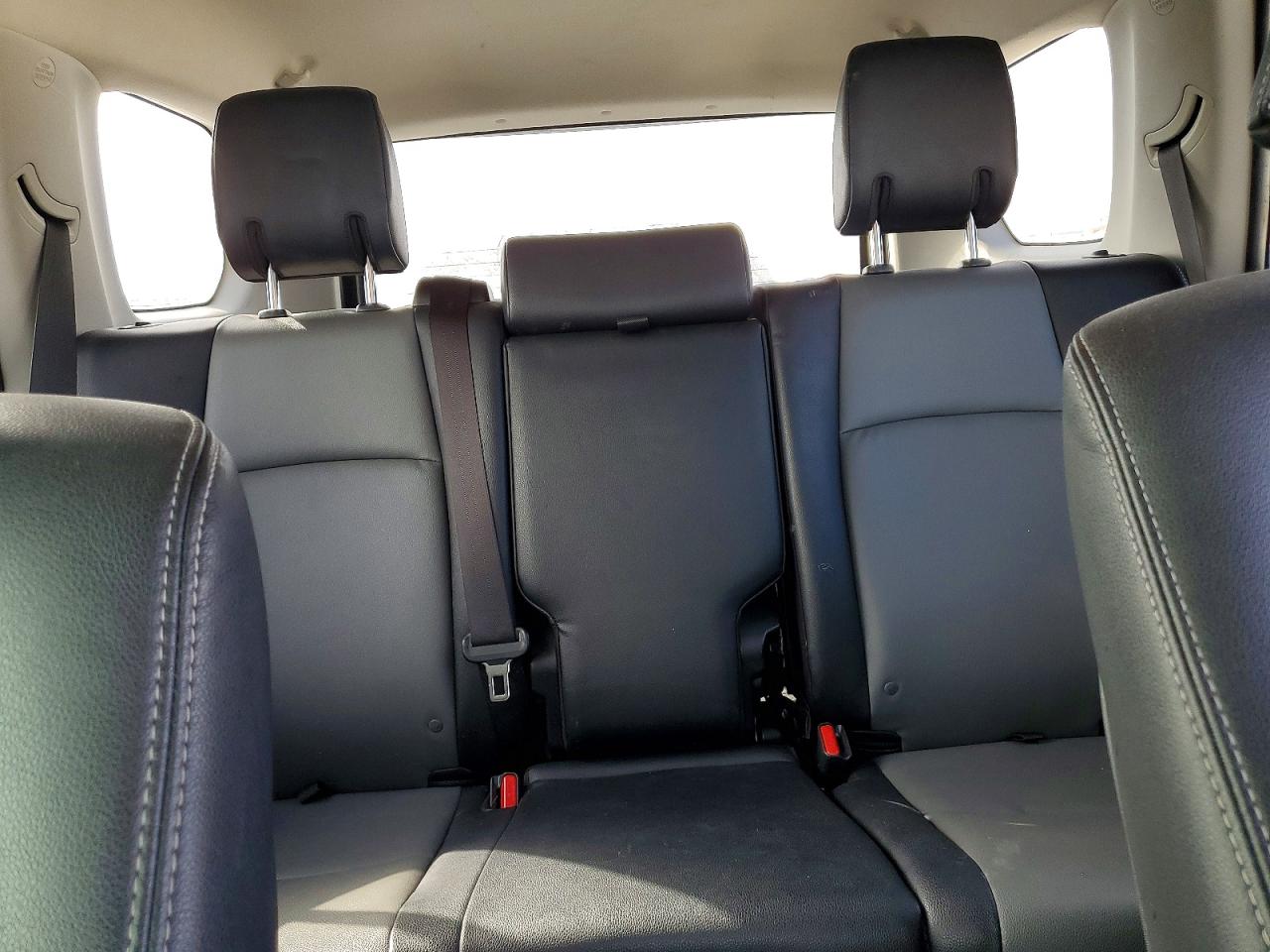 2022 TOYOTA 4RUNNER SR5 photo 10