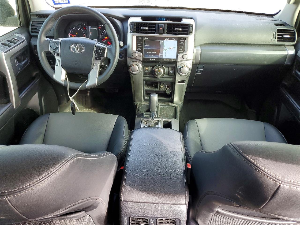 2022 TOYOTA 4RUNNER SR5 photo 8