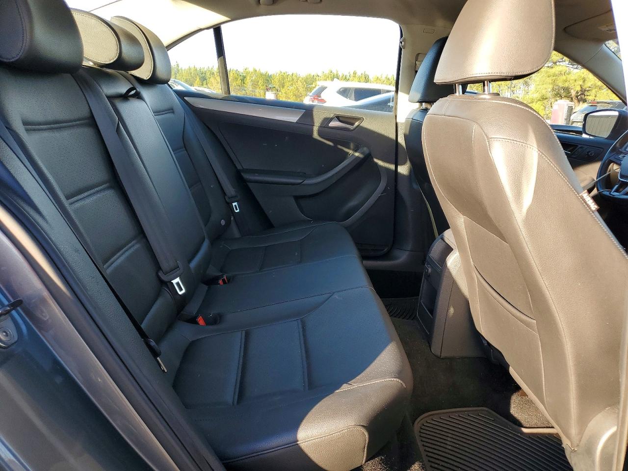 2016 VOLKSWAGEN JETTA SE photo 10