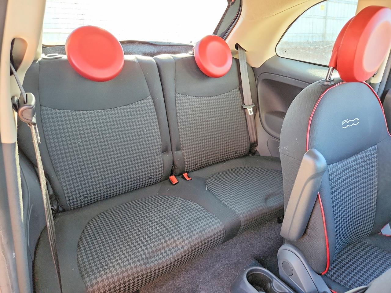 2018 FIAT 500 POP photo 10