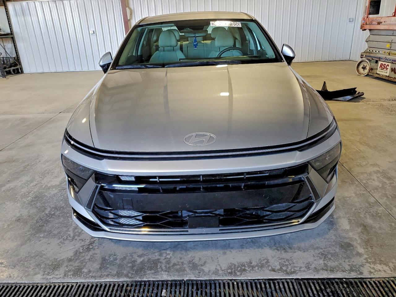 2025 HYUNDAI SONATA SEL photo 5