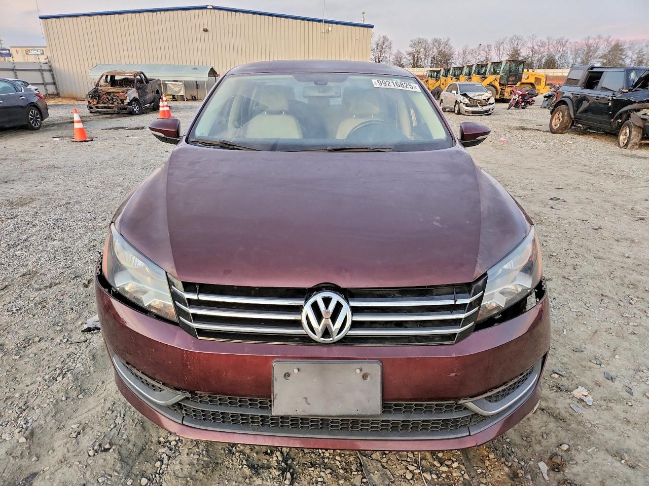 2012 VOLKSWAGEN PASSAT SE photo 5