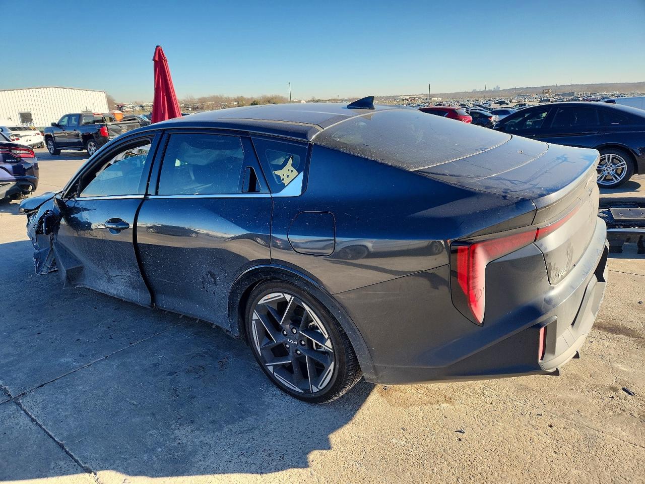 2025 KIA K4 photo 2