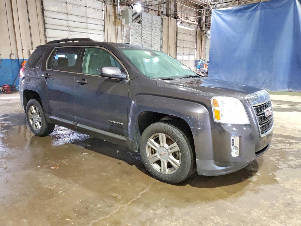2015 GMC TERRAIN SLE photo 4