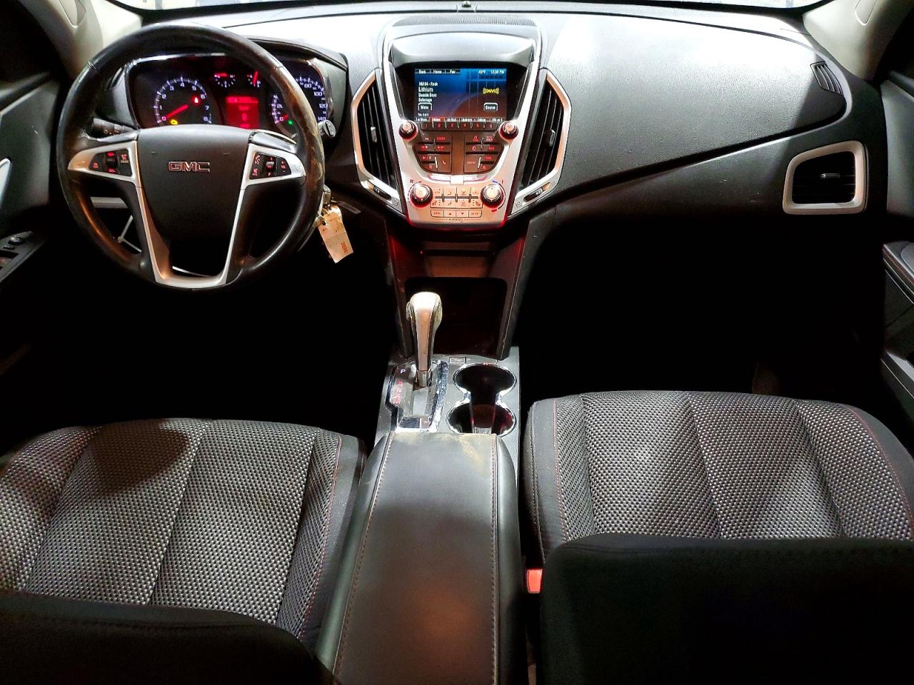 2015 GMC TERRAIN SLE photo 8