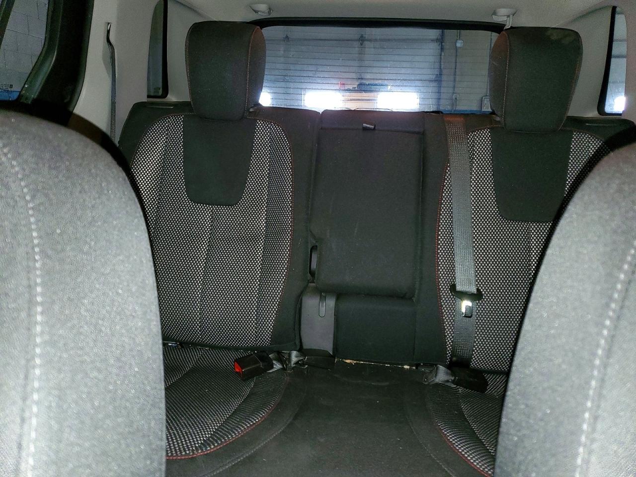 2015 GMC TERRAIN SLE photo 10