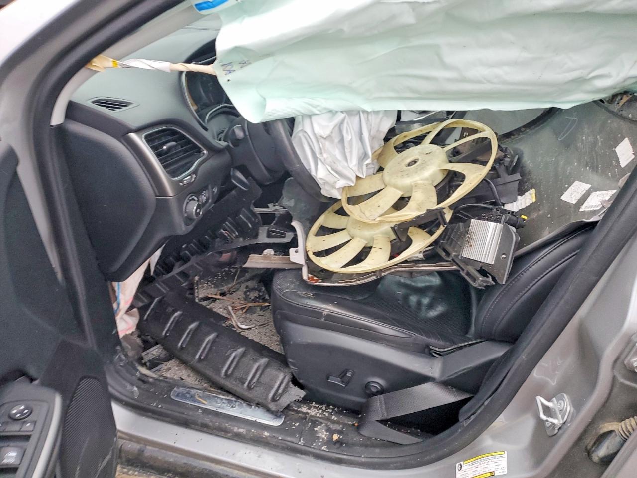 2019 JEEP CHEROKEE LIMITED photo 13