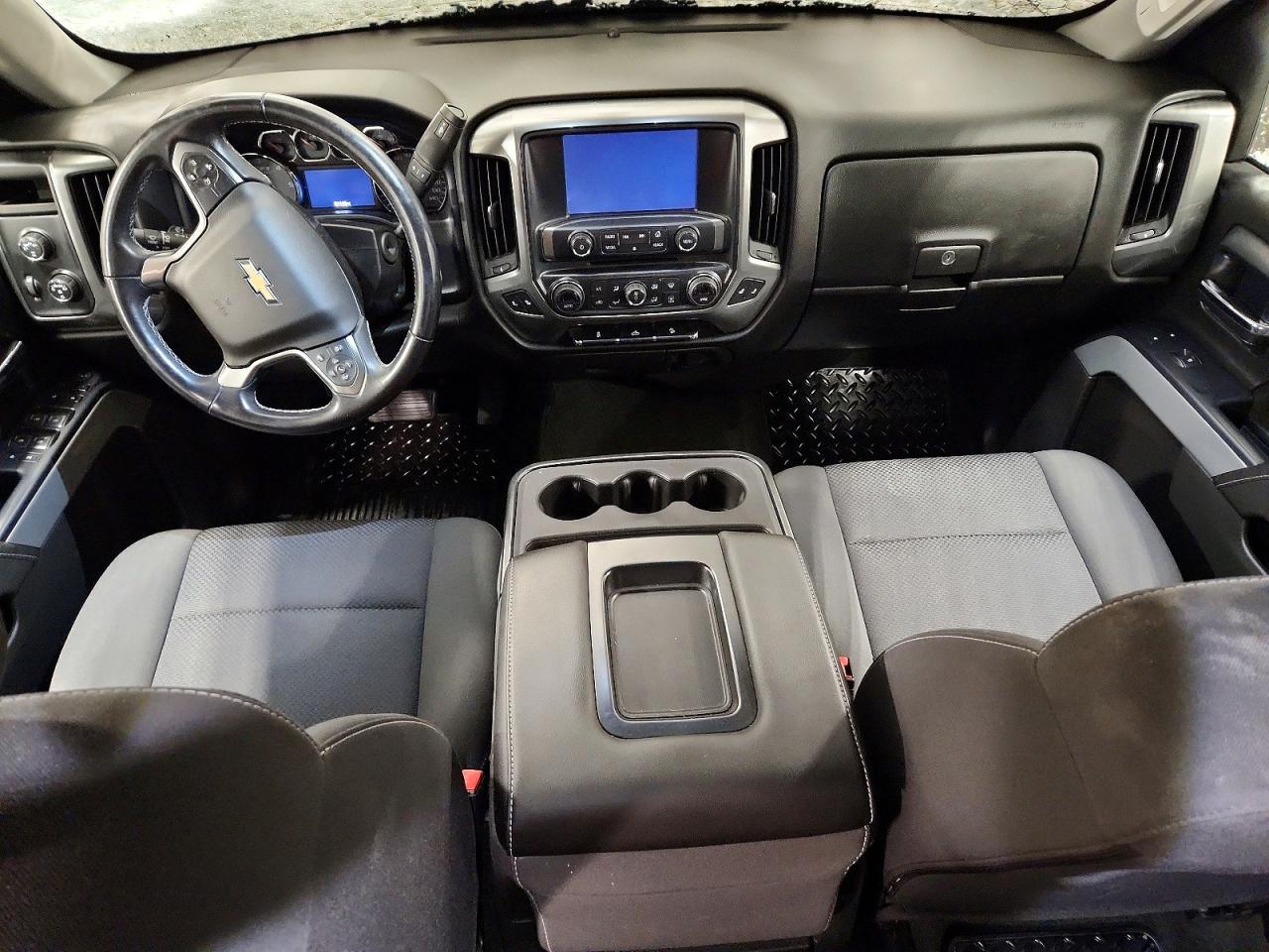 2017 CHEVROLET SILVERADO K1500 LT photo 8