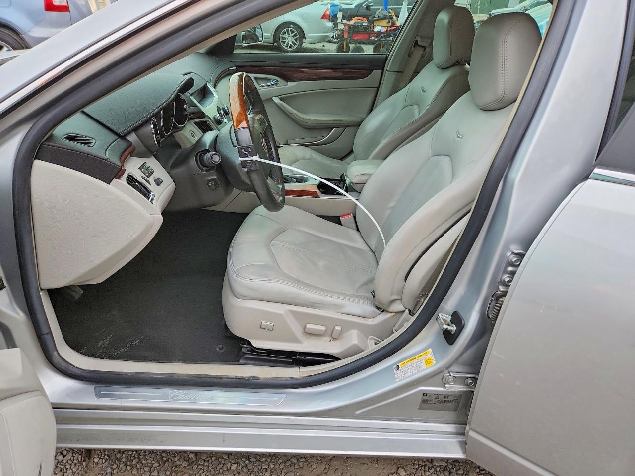 2009 CADILLAC CTS HI FEATURE V6 photo 7