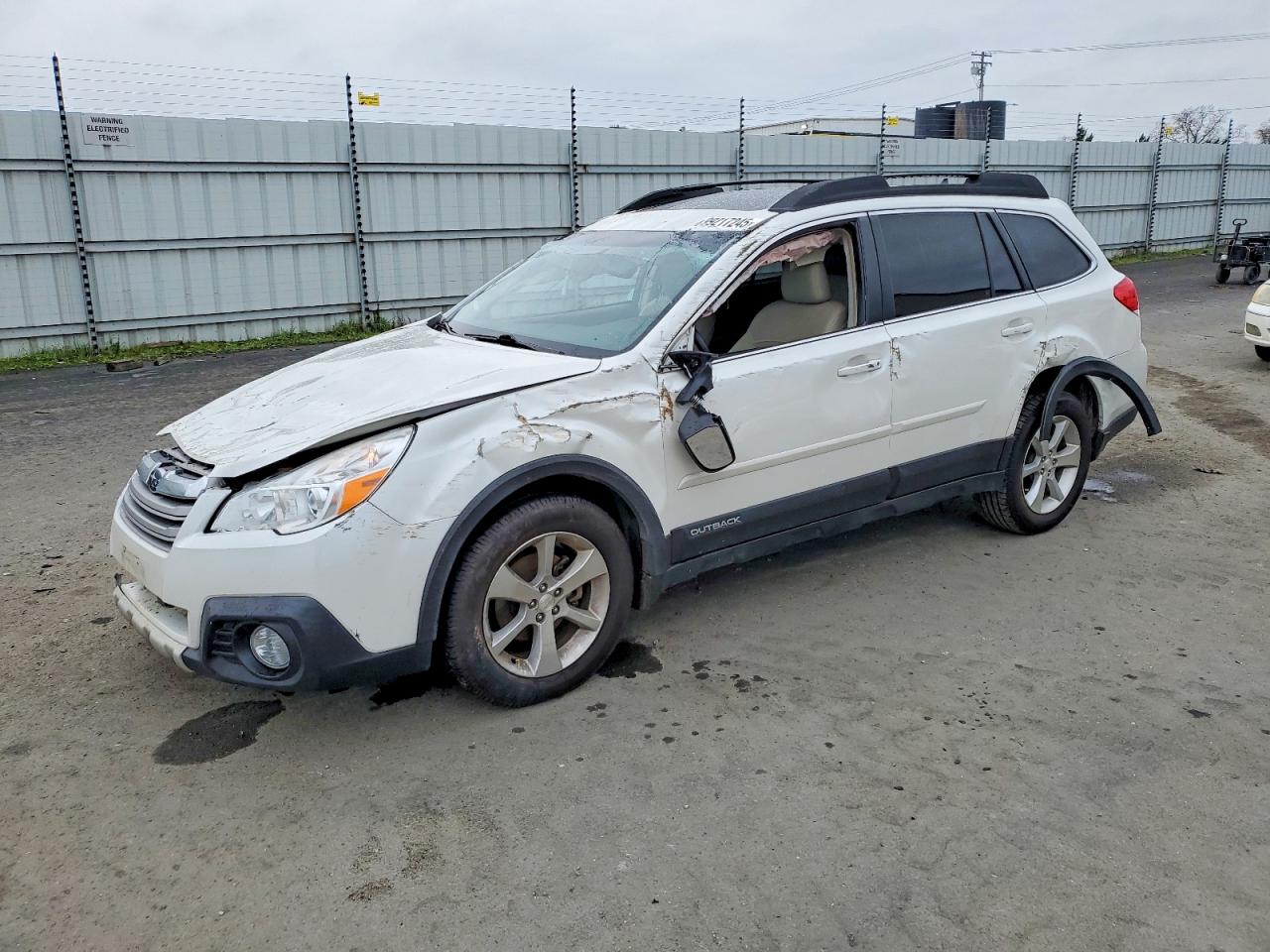2014 SUBARU OUTBACK