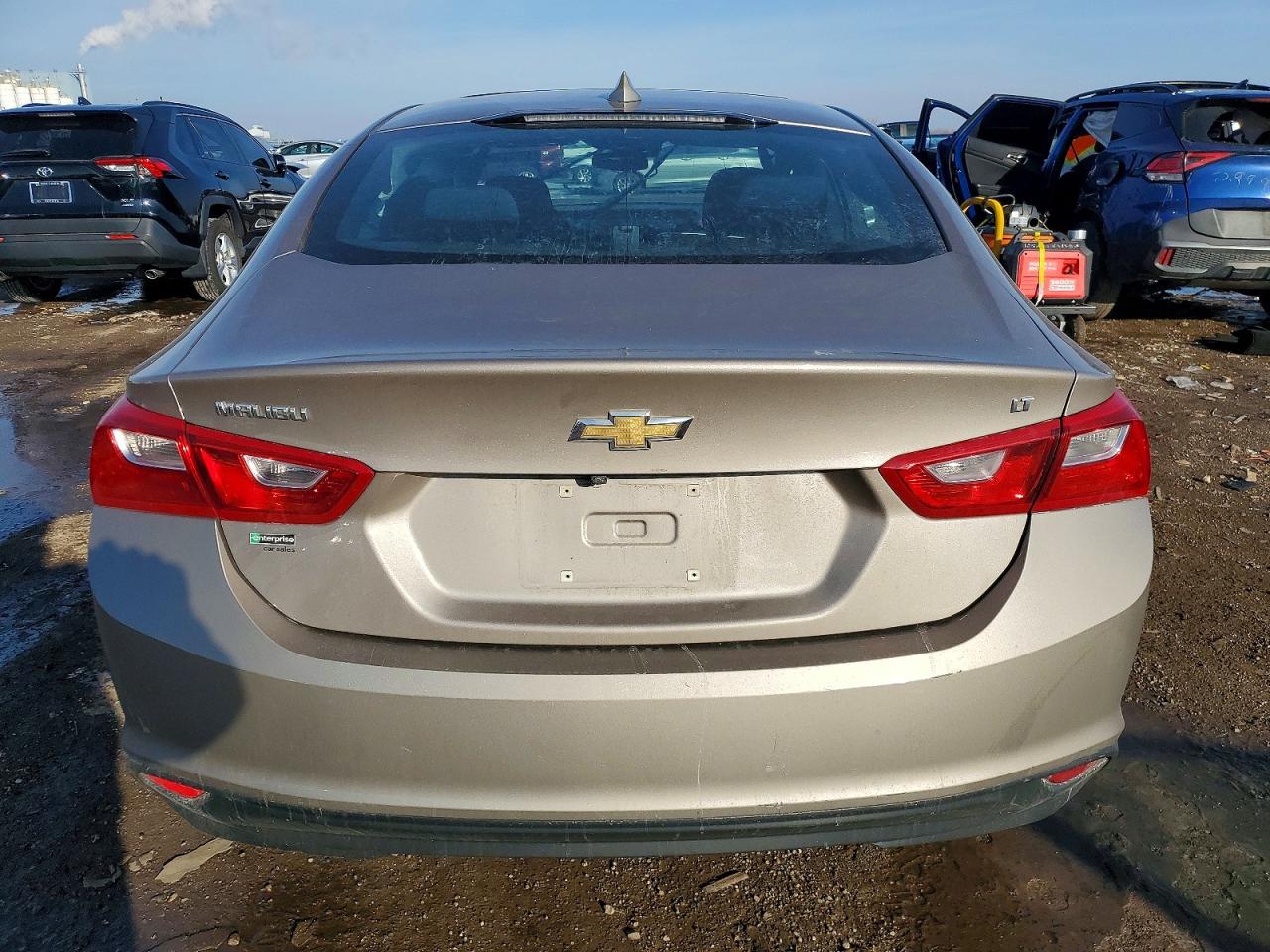 2023 CHEVROLET MALIBU LT photo 6