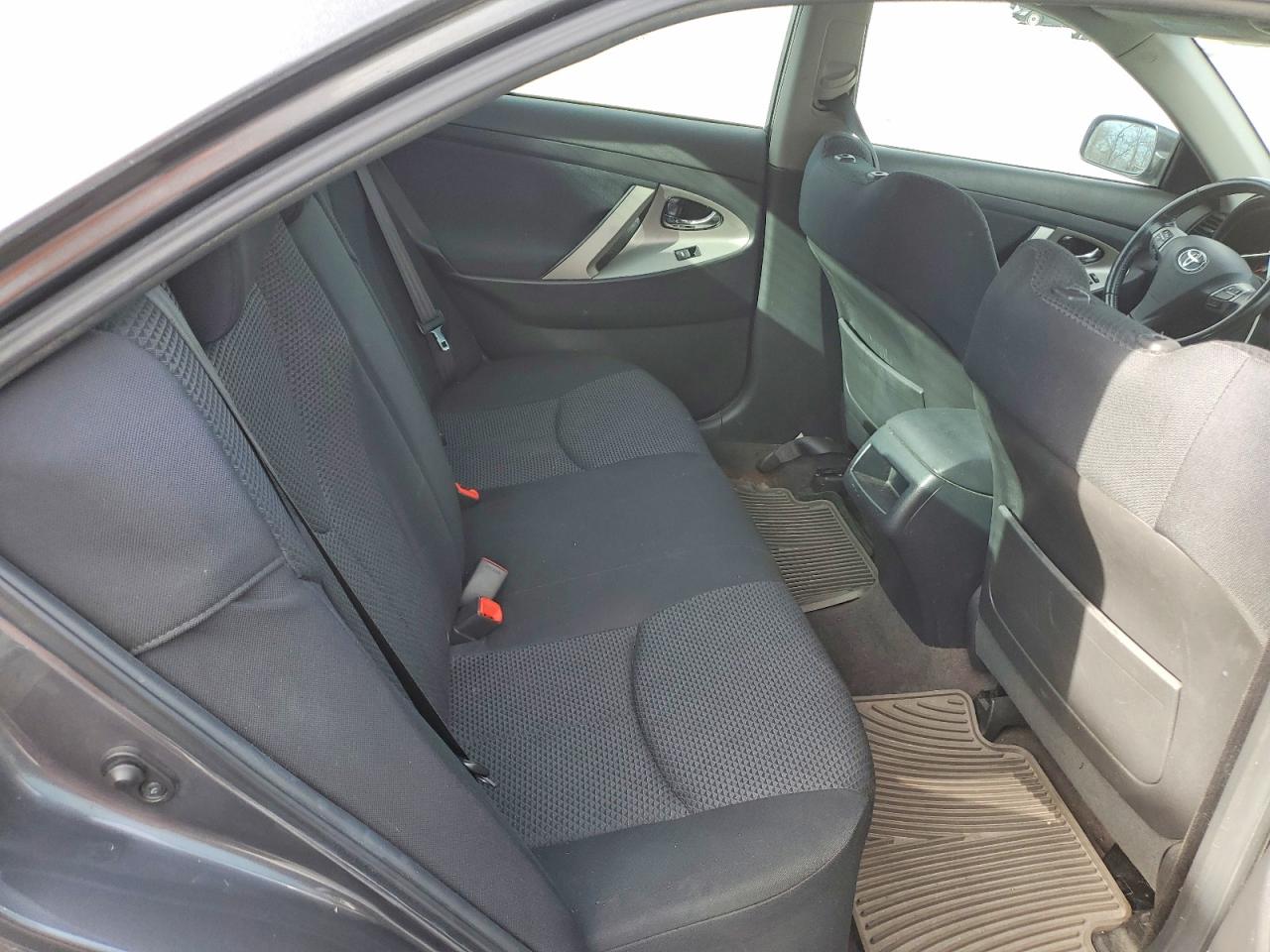 2011 TOYOTA CAMRY BASE photo 10