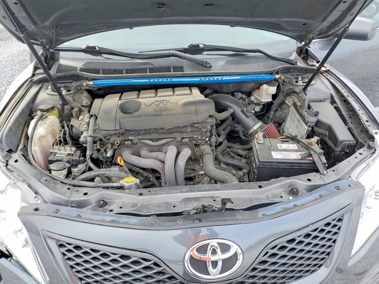 2011 TOYOTA CAMRY BASE photo 11