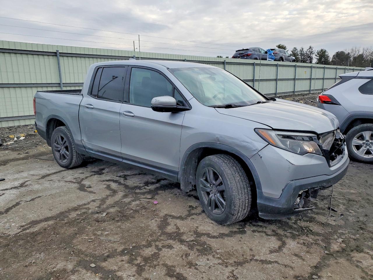2019 HONDA RIDGELINE SPORT photo 4