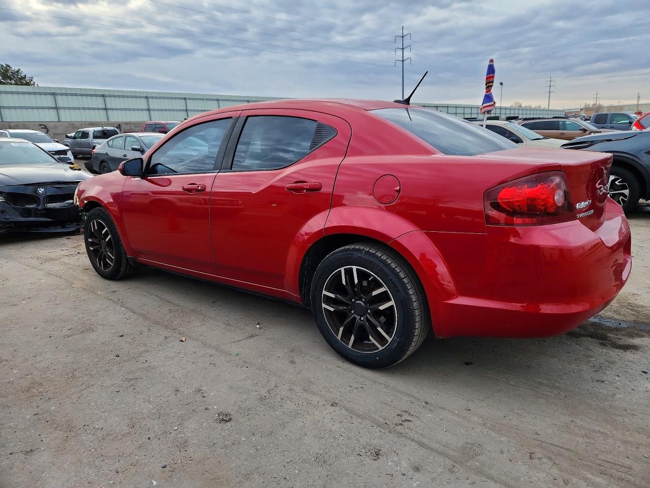 2012 DODGE AVENGER SXT photo 2