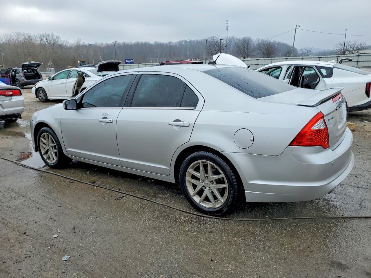 2011 FORD FUSION SEL photo 2