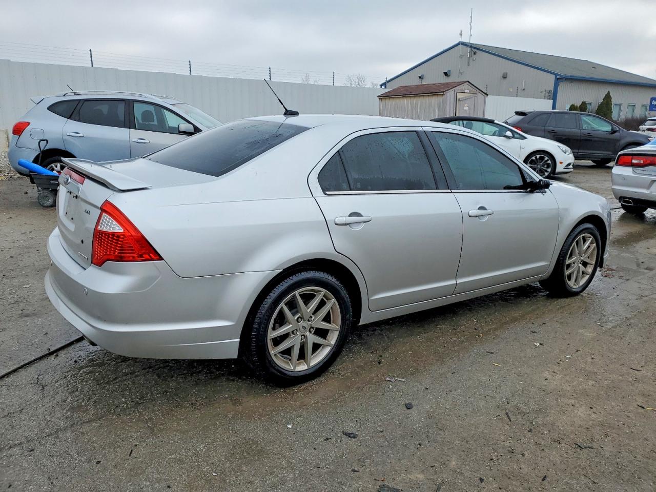 2011 FORD FUSION SEL photo 3