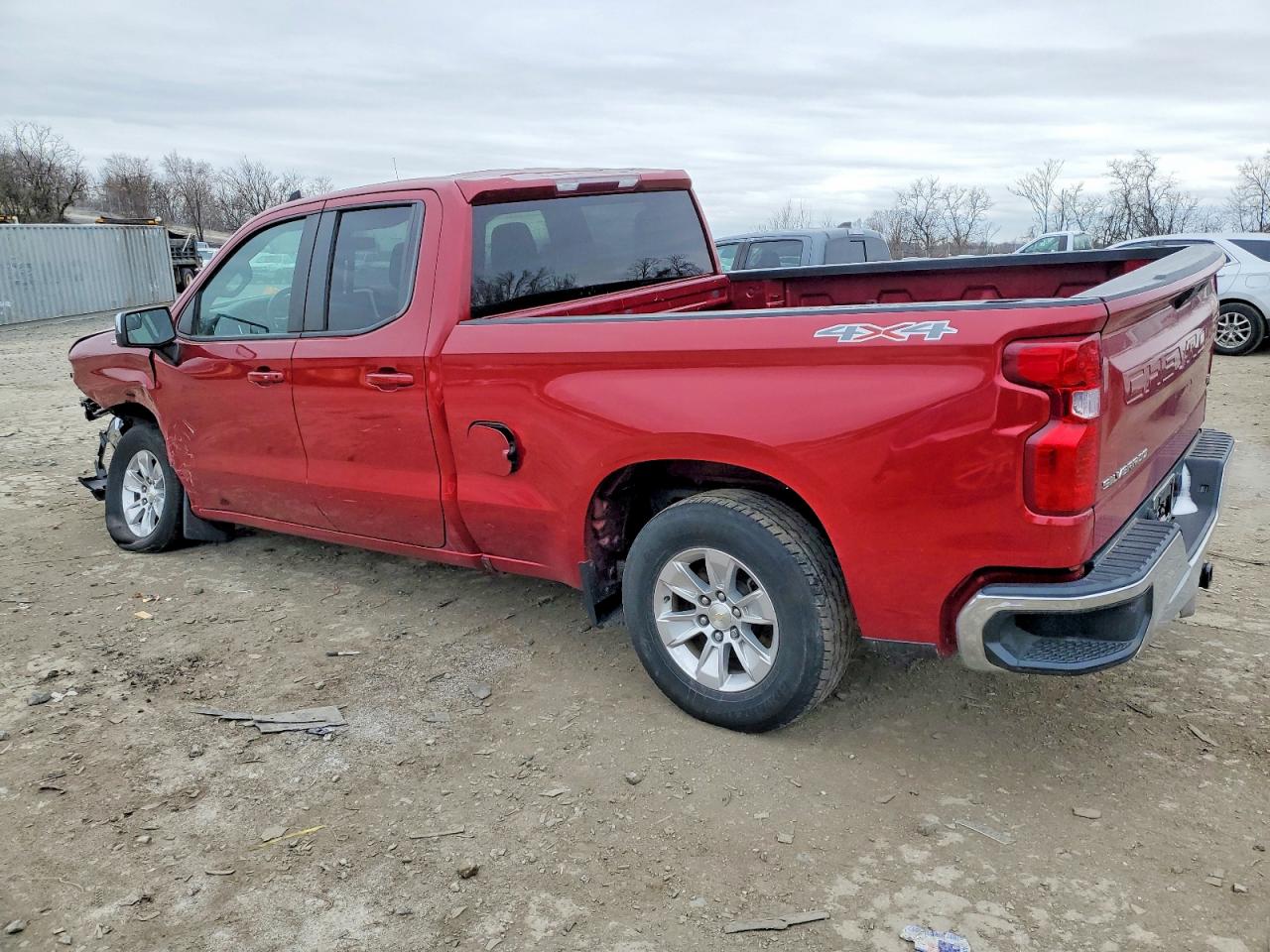 2020 CHEVROLET SILVERADO K1500 LT photo 2