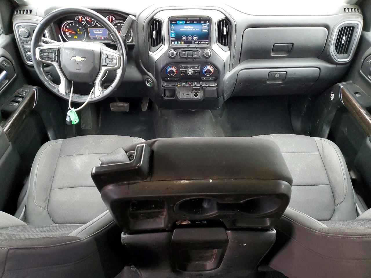 2020 CHEVROLET SILVERADO K1500 LT photo 8