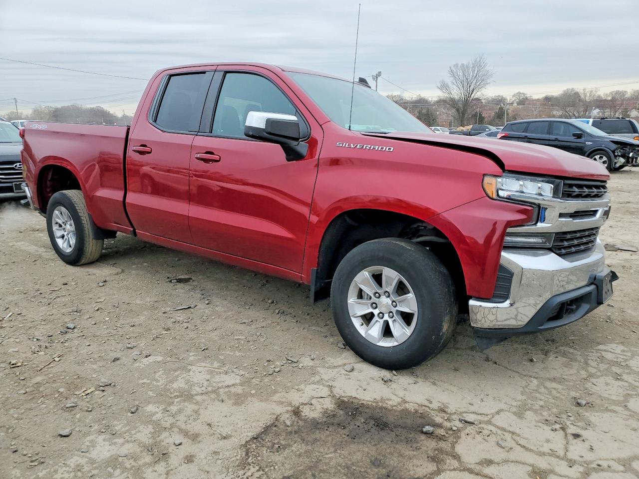 2020 CHEVROLET SILVERADO K1500 LT photo 4