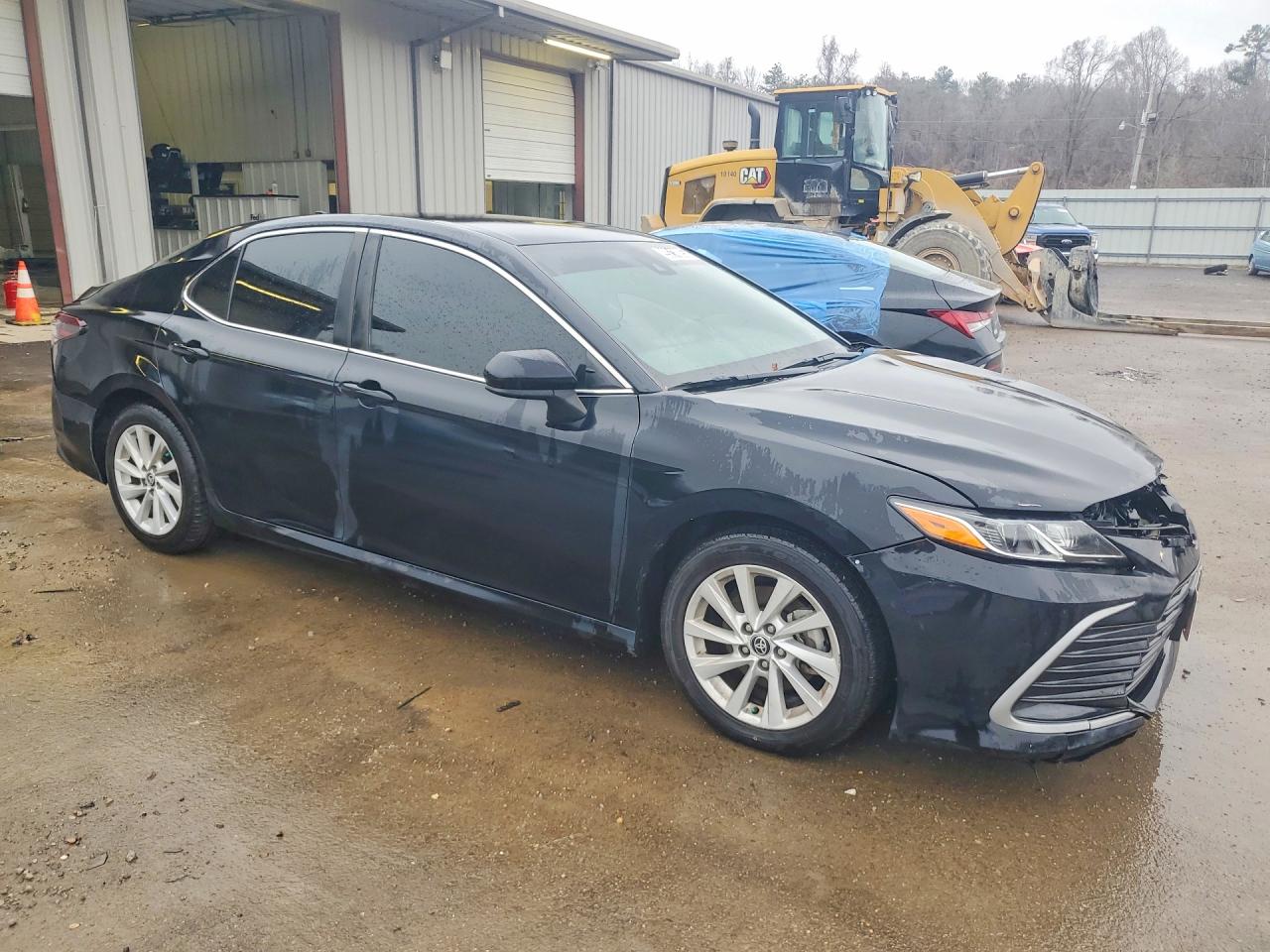 2022 TOYOTA CAMRY LE photo 4