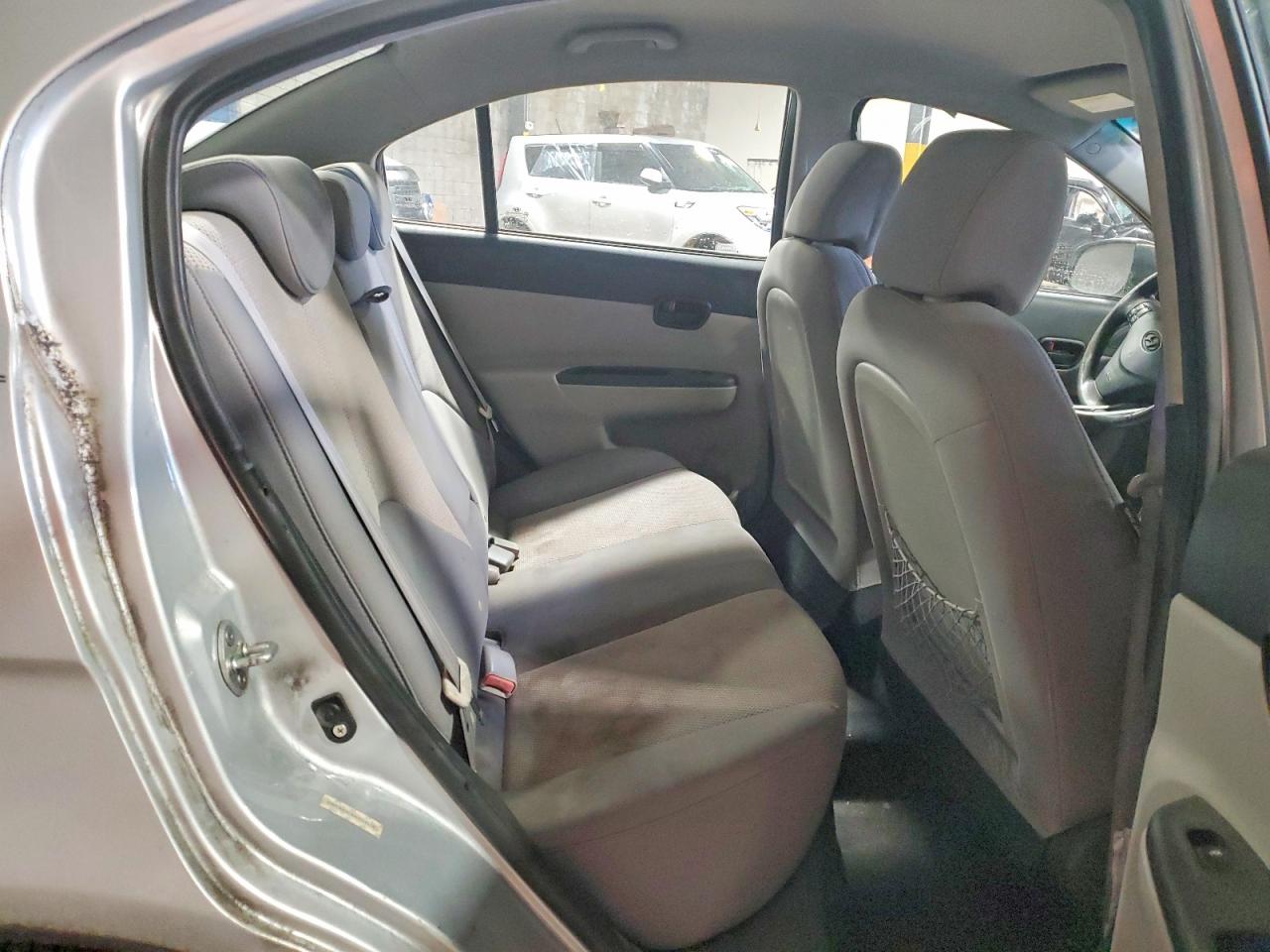 2010 HYUNDAI ACCENT GLS photo 10