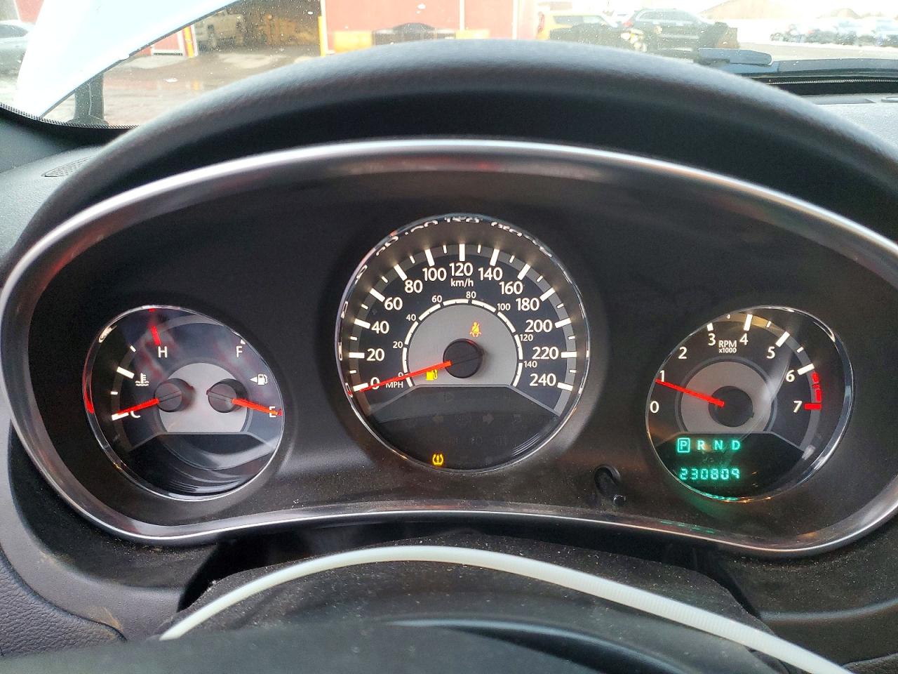 2013 CHRYSLER 200 LX photo 9
