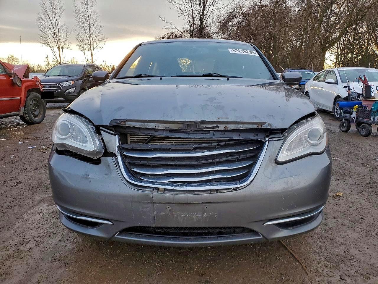 2013 CHRYSLER 200 LX photo 5