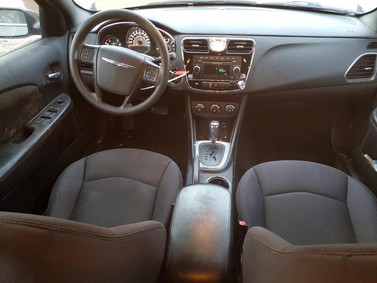 2013 CHRYSLER 200 LX photo 8