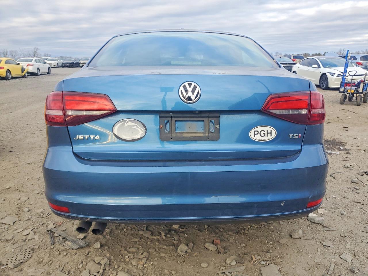 2017 VOLKSWAGEN JETTA S photo 6