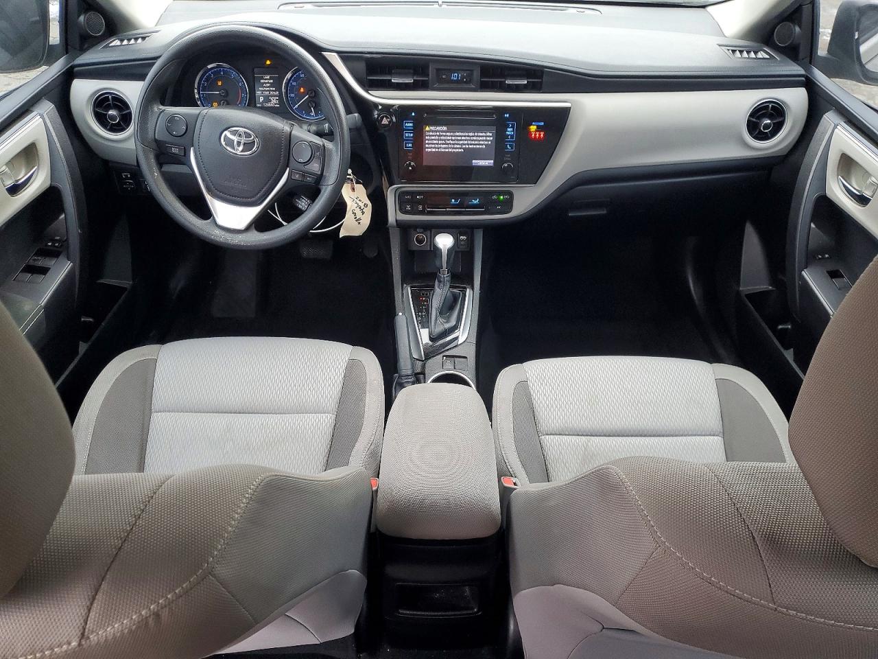 2018 TOYOTA COROLLA L photo 8