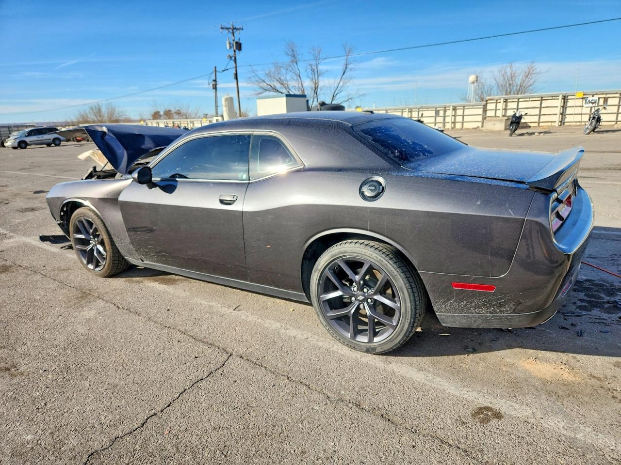 2023 DODGE CHALLENGER SXT photo 2