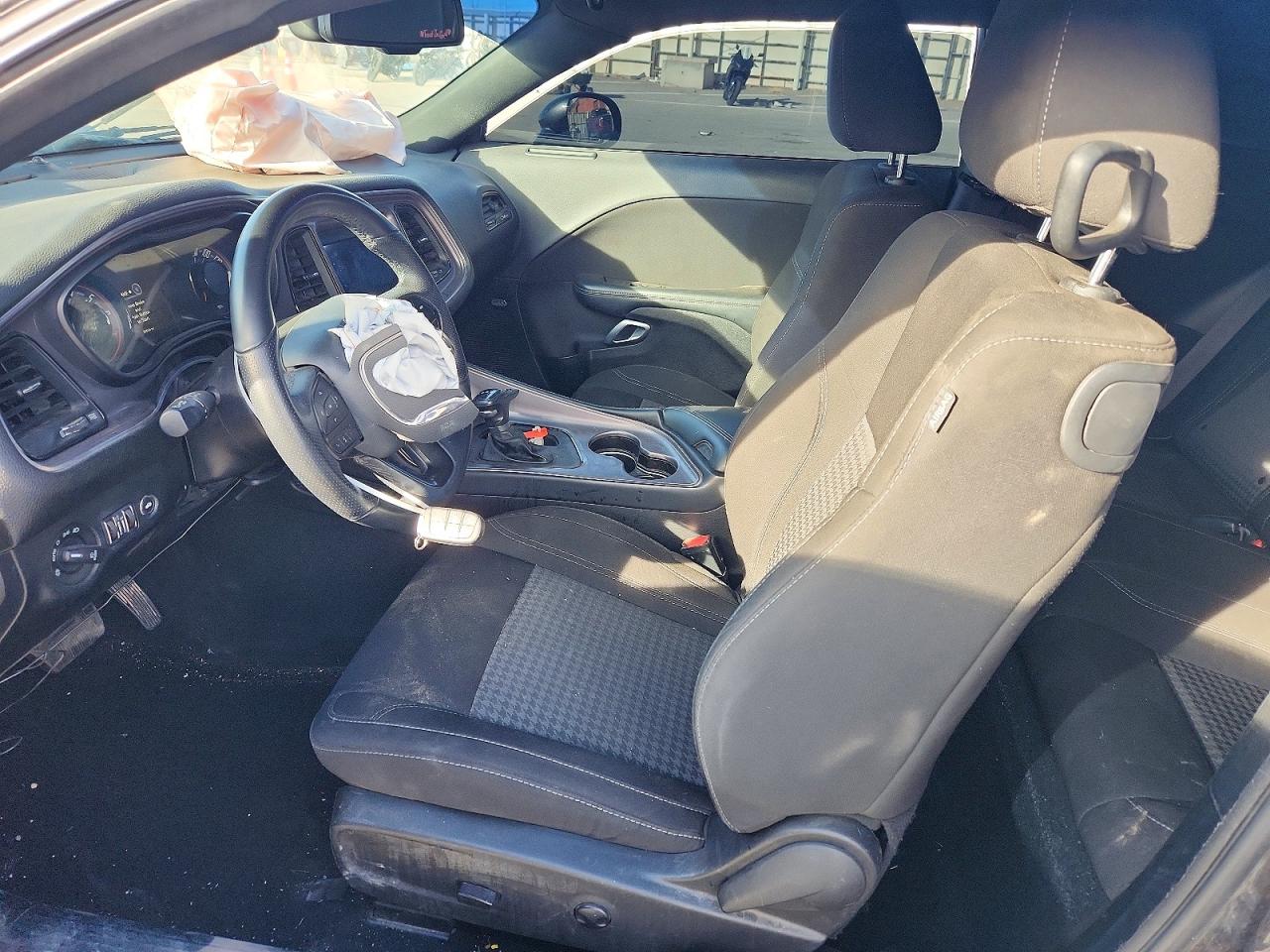 2023 DODGE CHALLENGER SXT photo 7