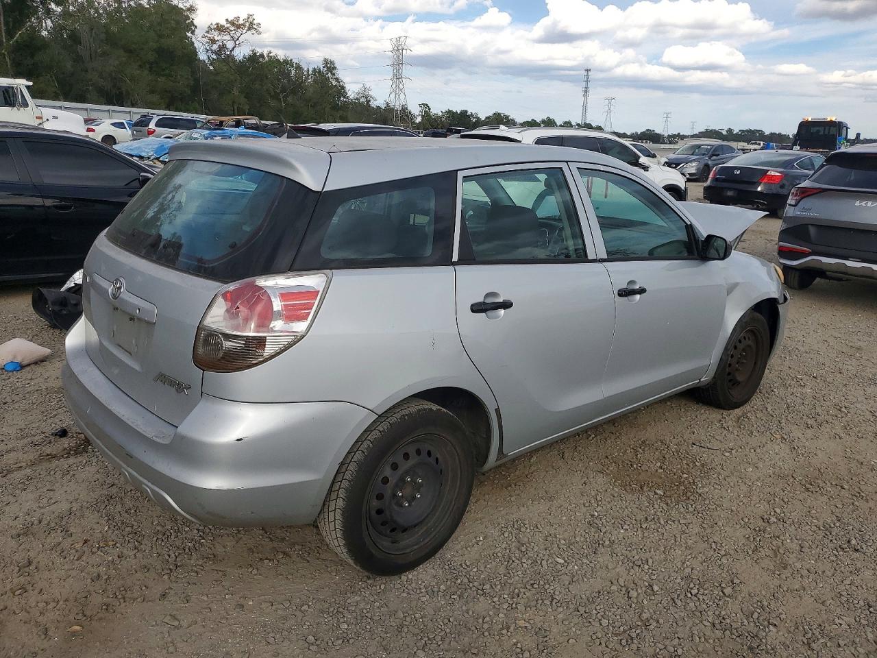 2005 TOYOTA COROLLA MATRIX XR photo 3