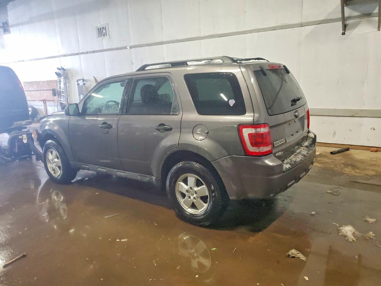 2012 FORD ESCAPE XLT photo 2