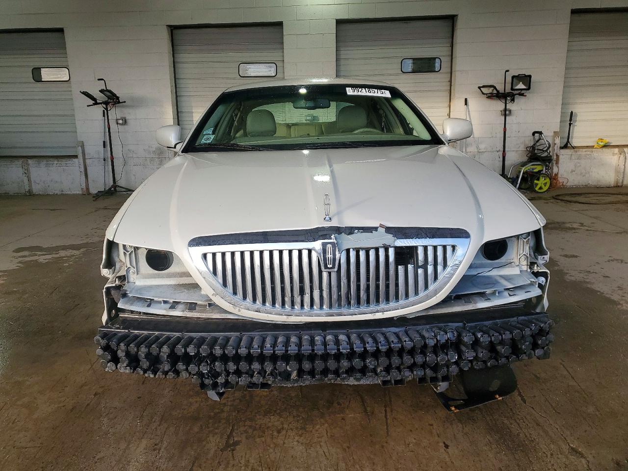 2007 LINCOLN TOWN CAR SIGNATURE photo 5