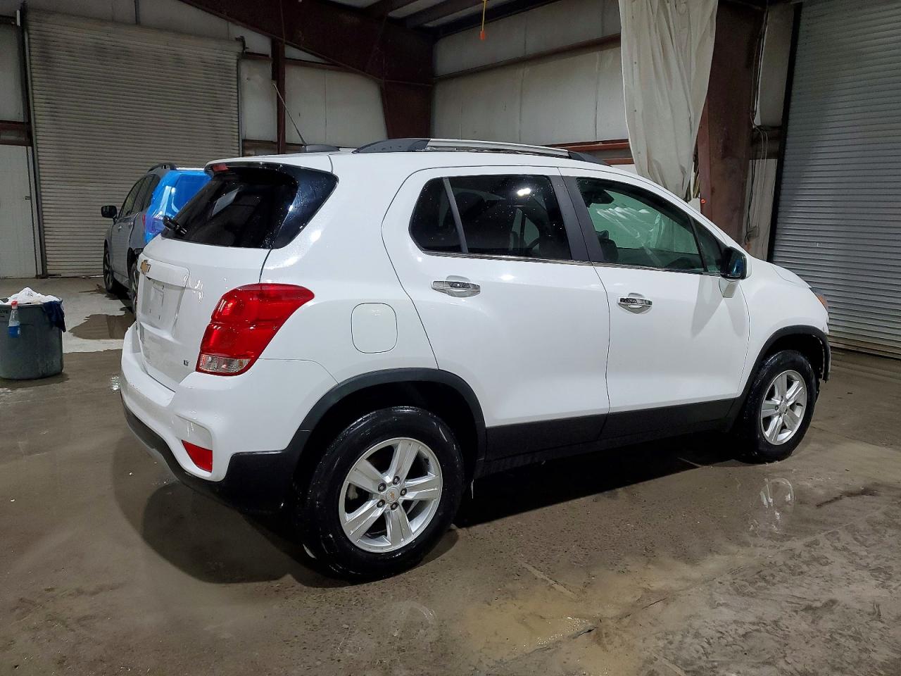 2019 CHEVROLET TRAX 1LT photo 3