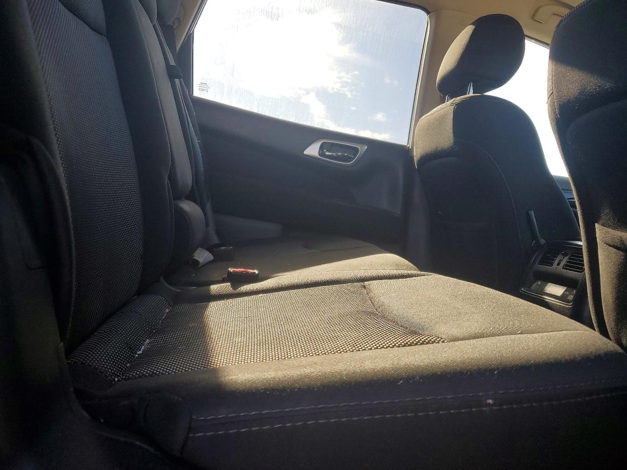 2017 NISSAN PATHFINDER S photo 11