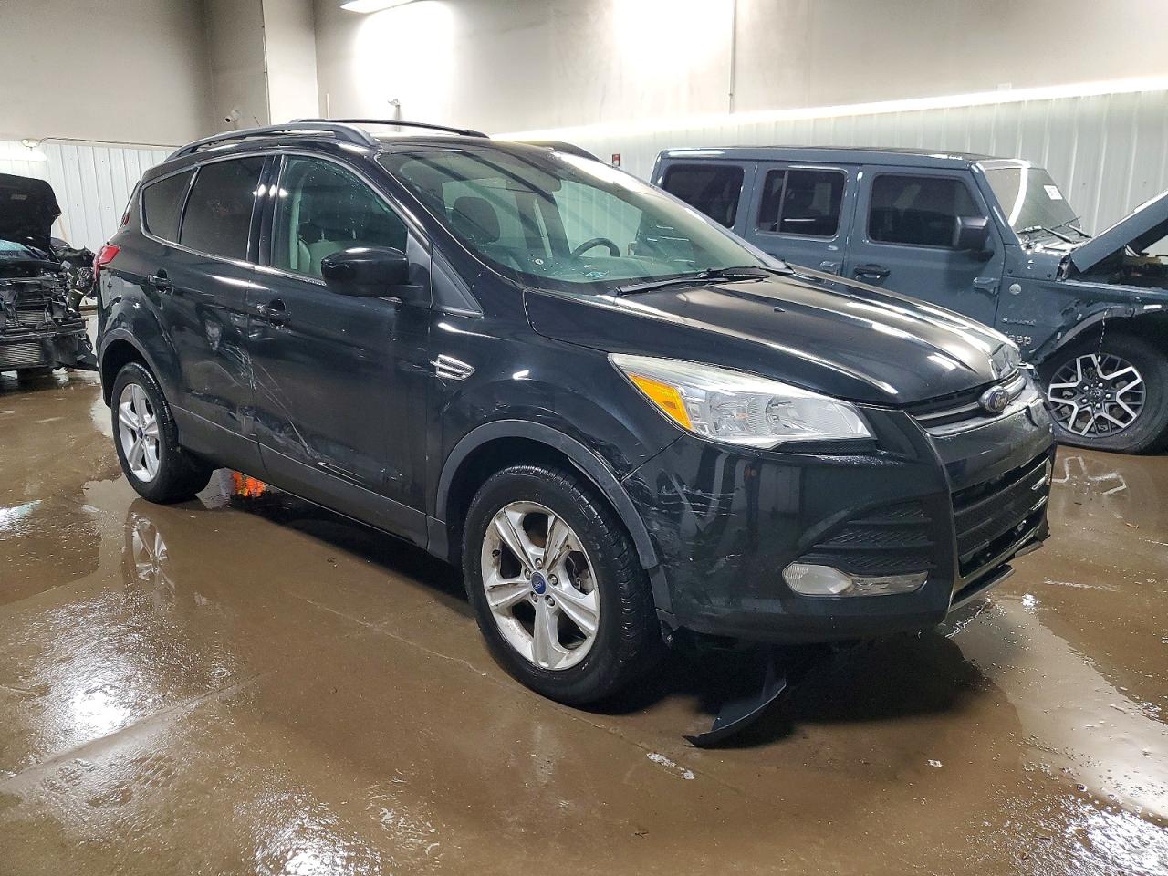 2013 FORD ESCAPE SE photo 4