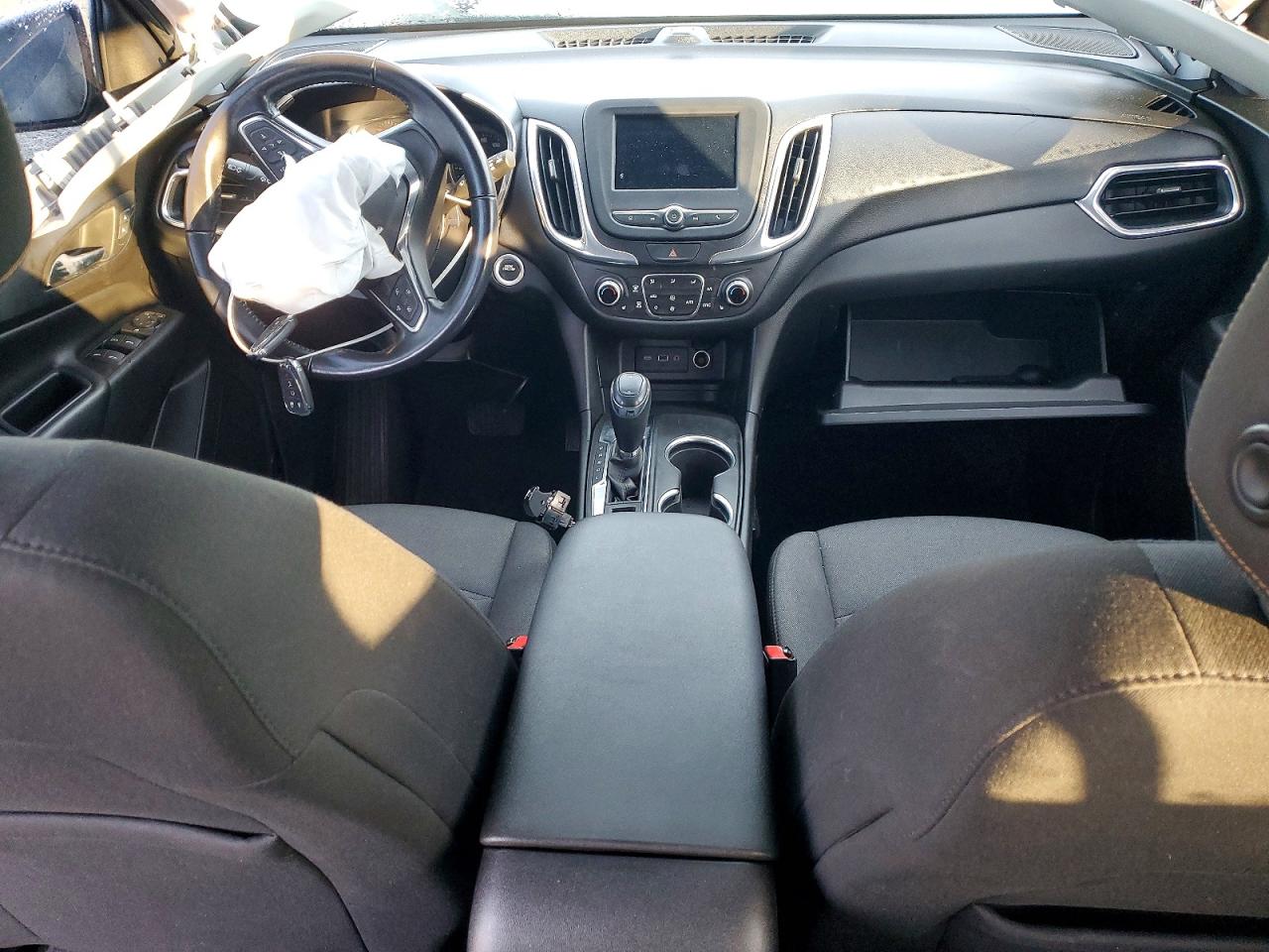 2019 CHEVROLET EQUINOX LT photo 8
