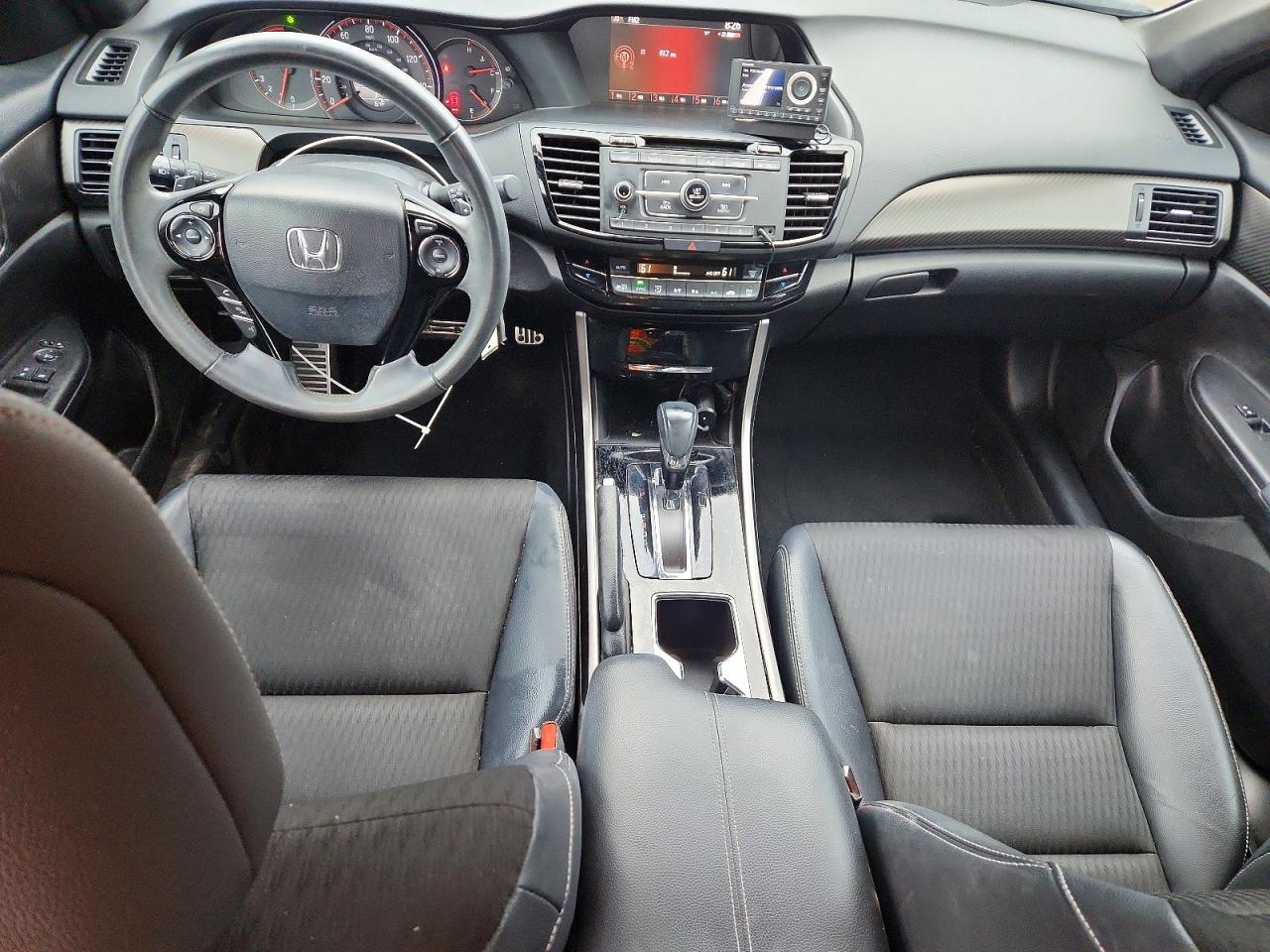 2017 HONDA ACCORD SPORT photo 8