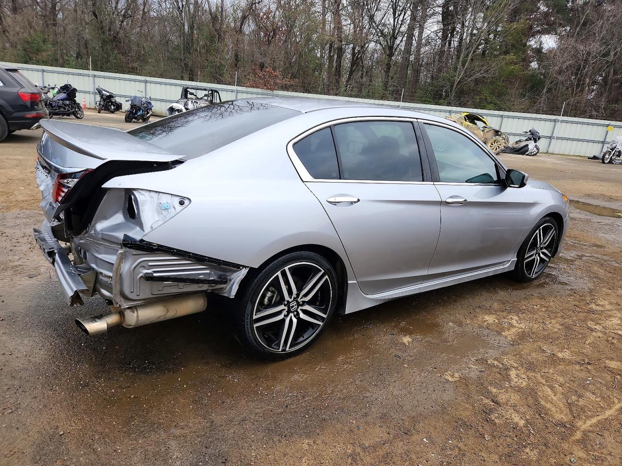 2017 HONDA ACCORD SPORT photo 3
