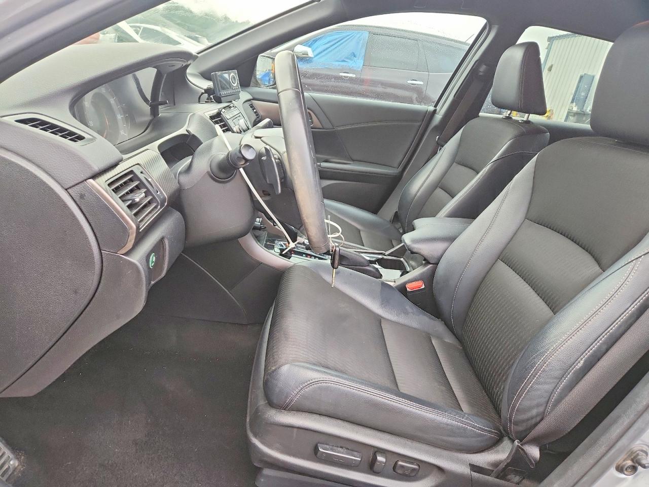 2017 HONDA ACCORD SPORT photo 7