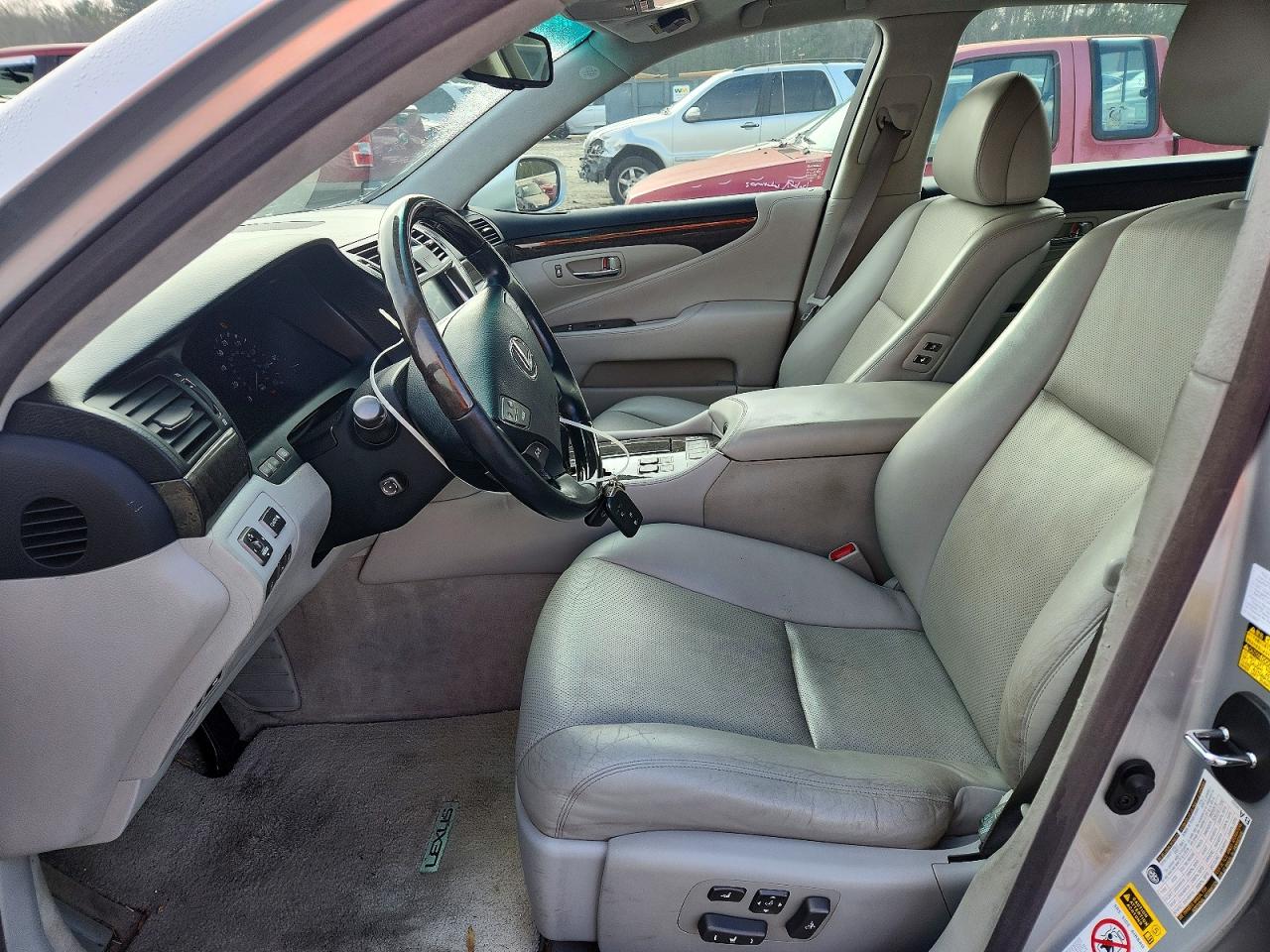 2008 LEXUS LS 460L photo 7