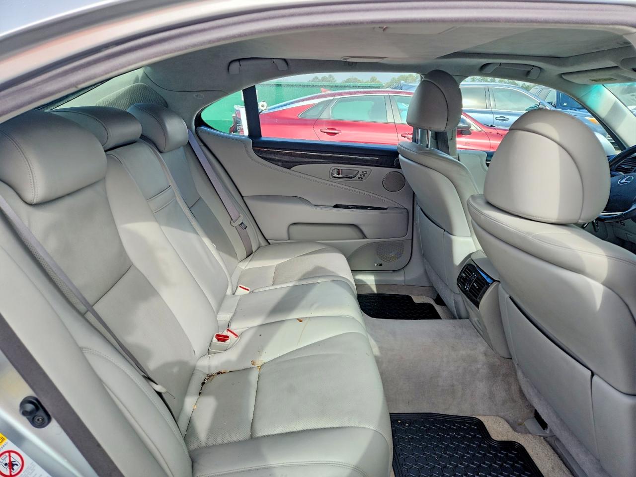 2008 LEXUS LS 460L photo 10
