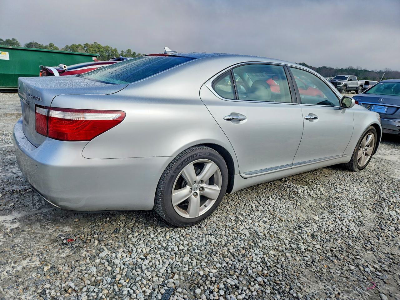2008 LEXUS LS 460L photo 3
